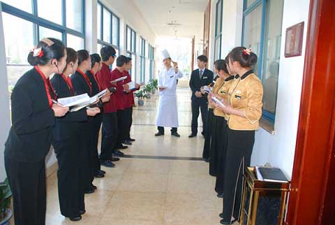 廚師、服務員做不好，是因為老板不會培訓？——從缺陷管理到價值塑造，餐企成敗的關鍵。